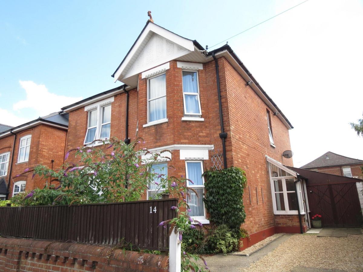 6 bedroom house on Windermere Road, Charminster, Bournemouth