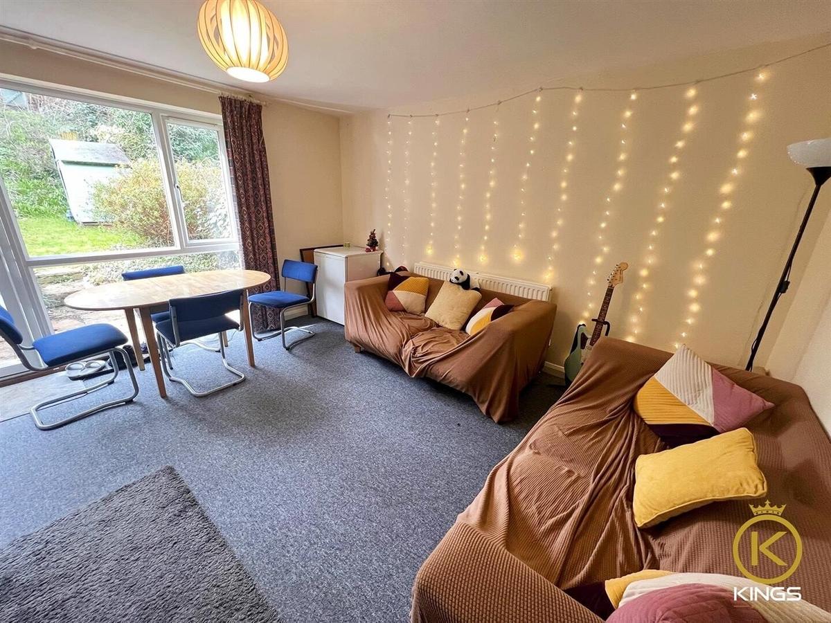 4 bedroom house for rent Guildford Park Avenue, Surrey, GU2 7NN UniHomes