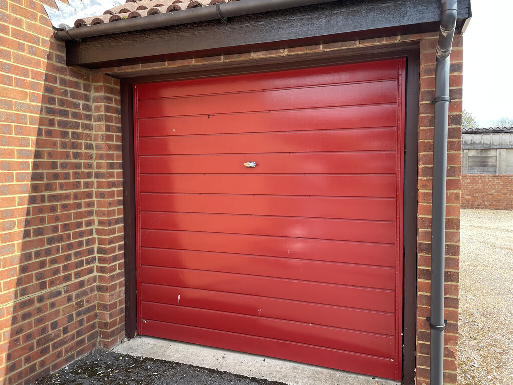 1 bedroom house for rent Englefield Close Englefield Green, Surrey