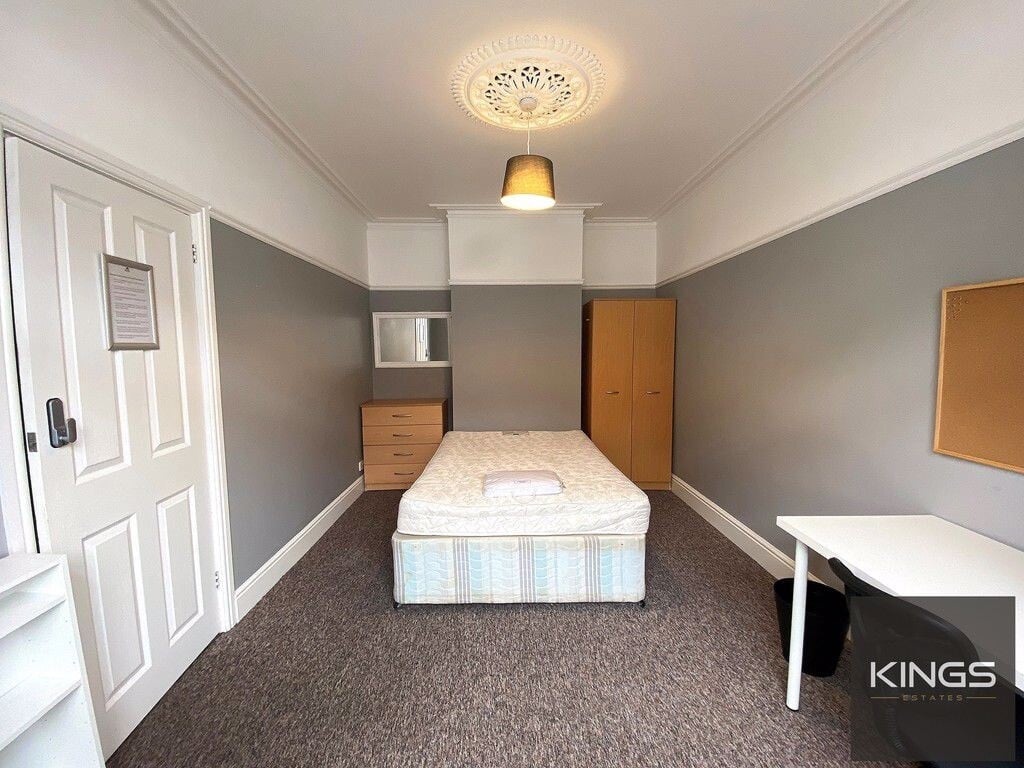 3 bedroom house for rent Talbot Road, Portsmouth, PO4 0HG UniHomes