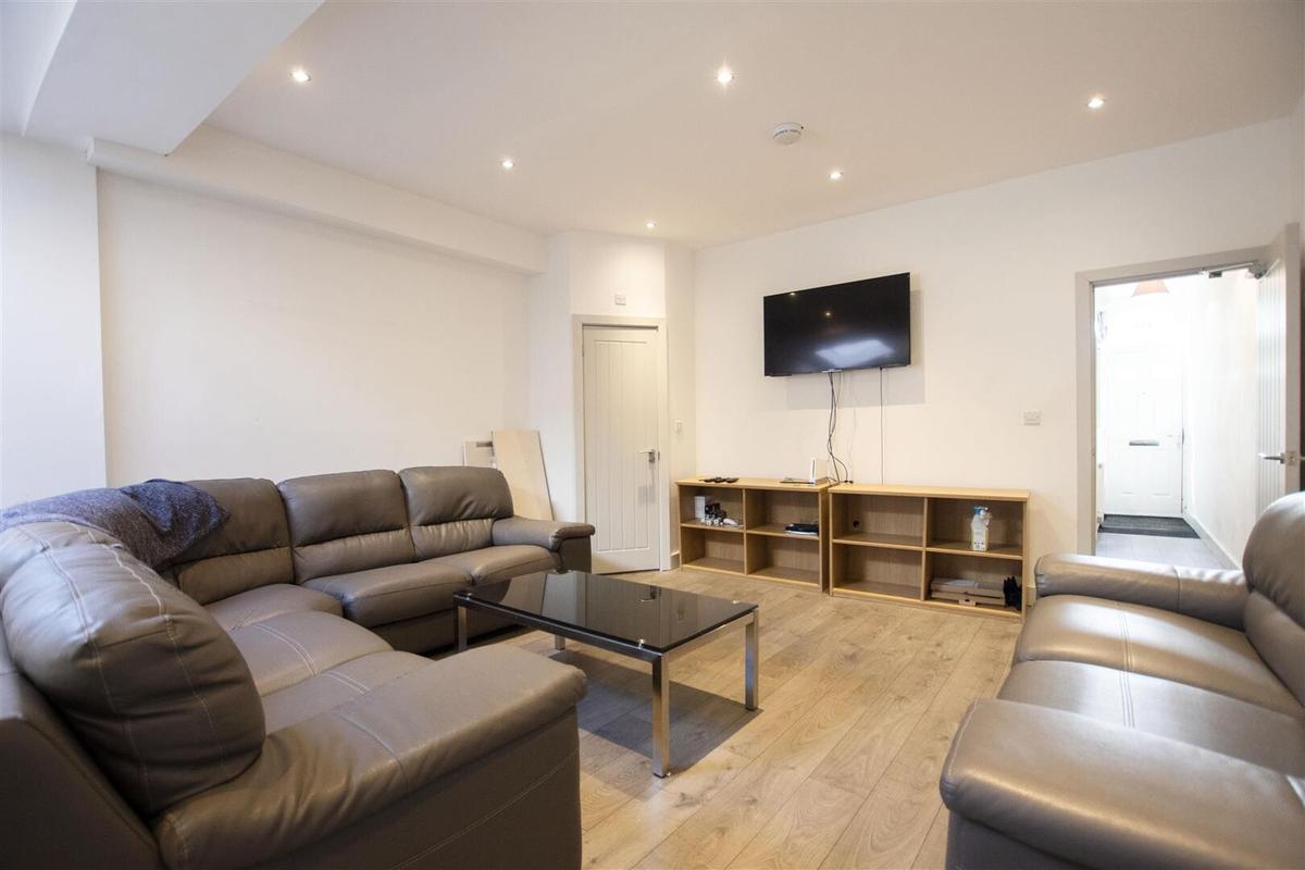 8 bedroom house for rent Dawlish Road, Birmingham, B29 7AH UniHomes