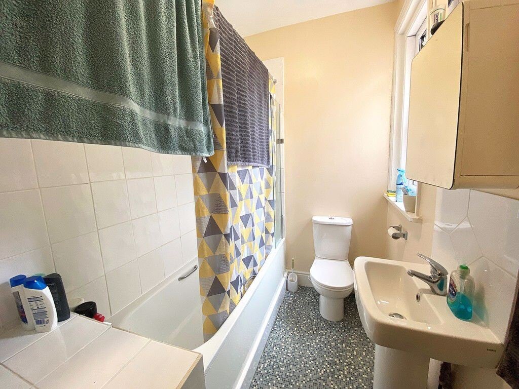 4 bedroom house for rent Walmer Road, Portsmouth, PO1 5AT UniHomes