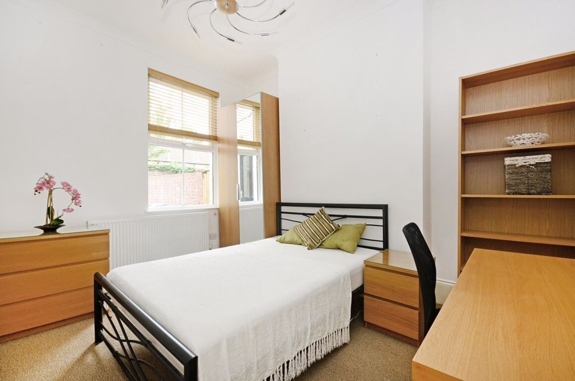 6 bedroom house for rent Abbeydale Road, Sheffield, S7 1FJ UniHomes