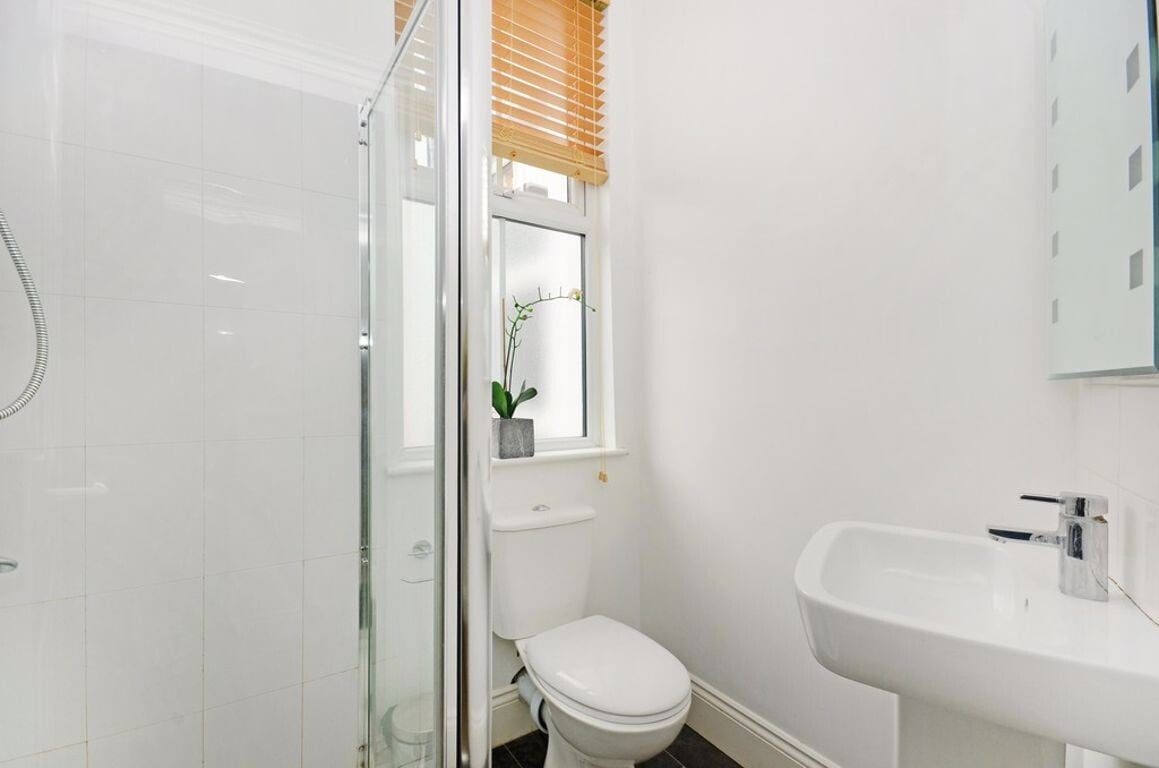 6 bedroom house for rent Abbeydale Road, Sheffield, S7 1FJ UniHomes