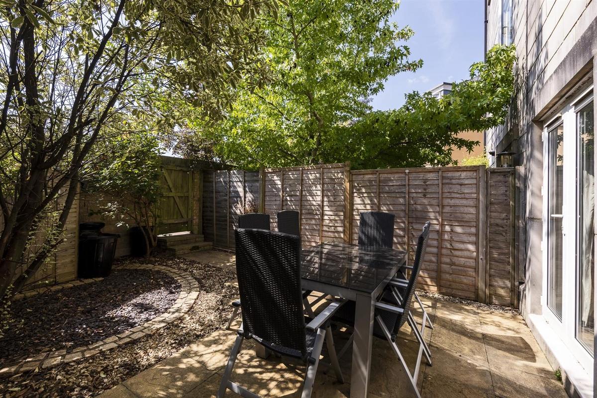 5 bedroom house for rent Clarks Way, Bath, BA2 2TR UniHomes