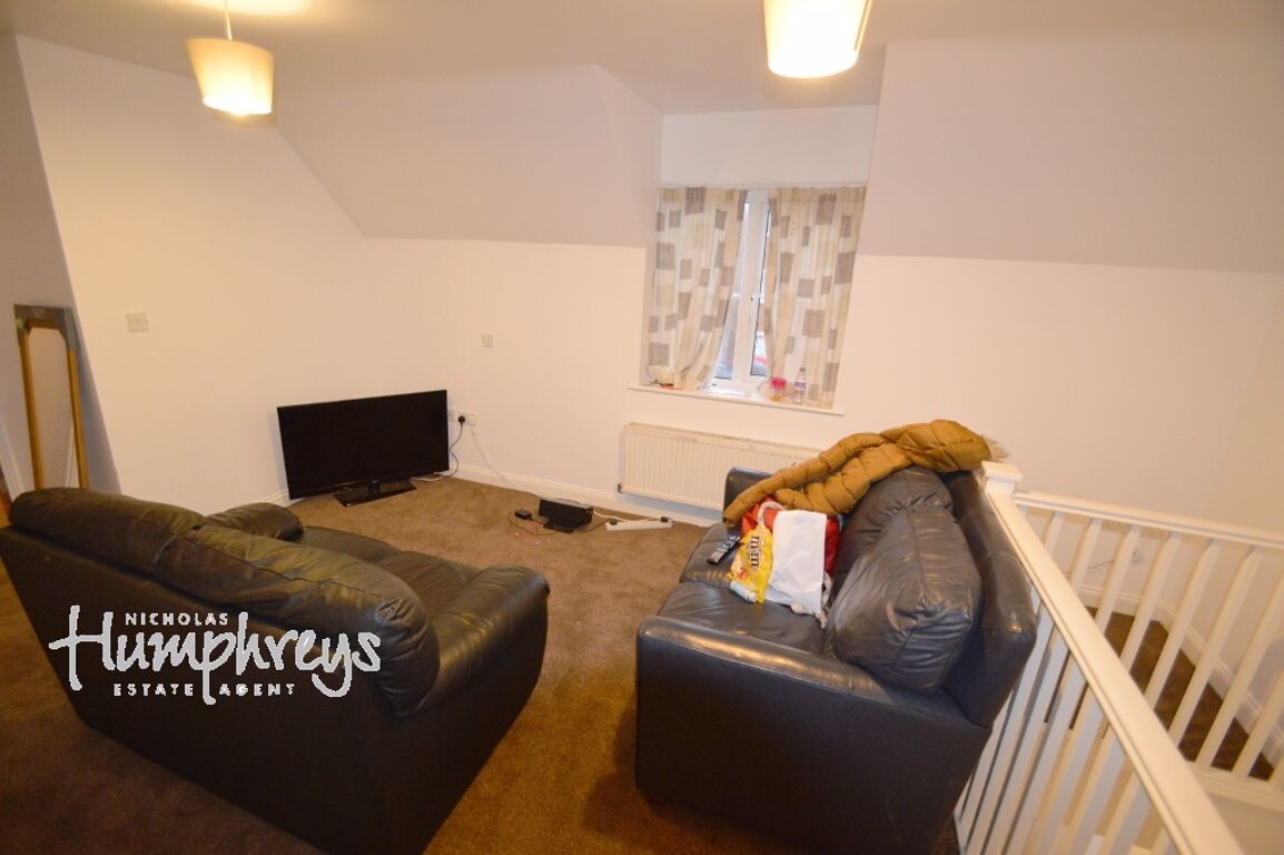 2 bedroom house for rent Tiger Moth Way, Hertfordshire, AL10 9LT UniHomes