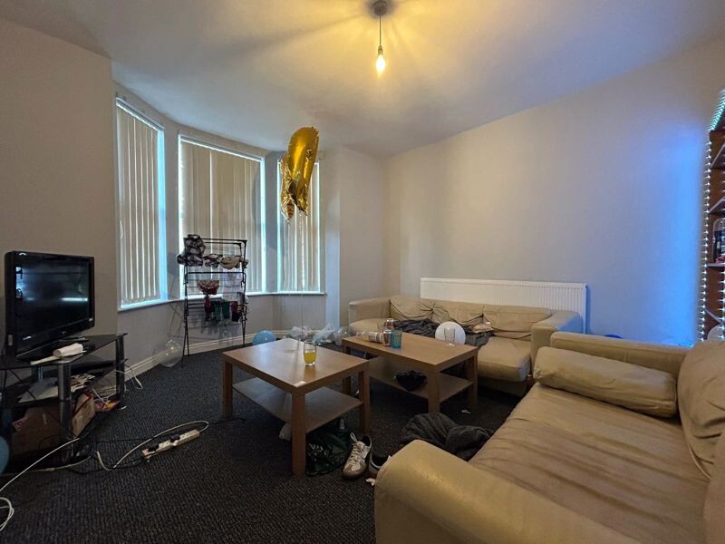 4 bedroom house on Rothesay Avenue, Lenton, Nottingham