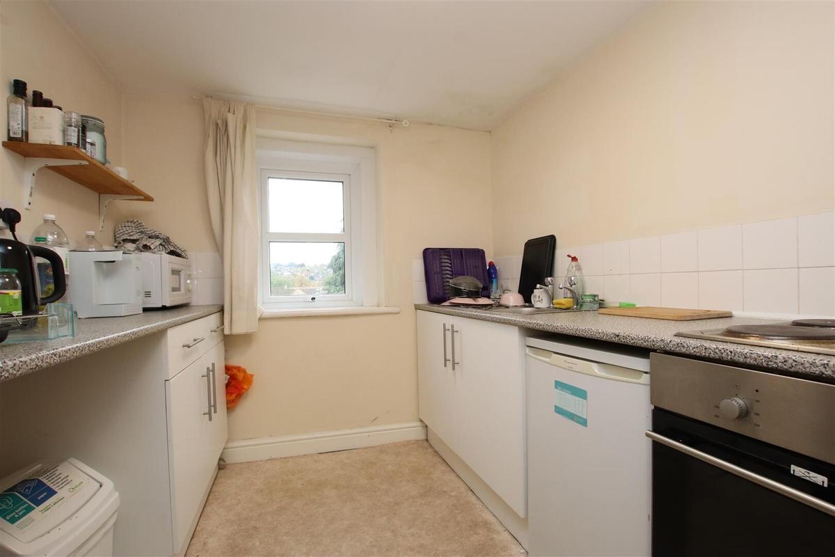 6 bedroom house for rent Newbridge Road, Bath, BA1 3HF UniHomes