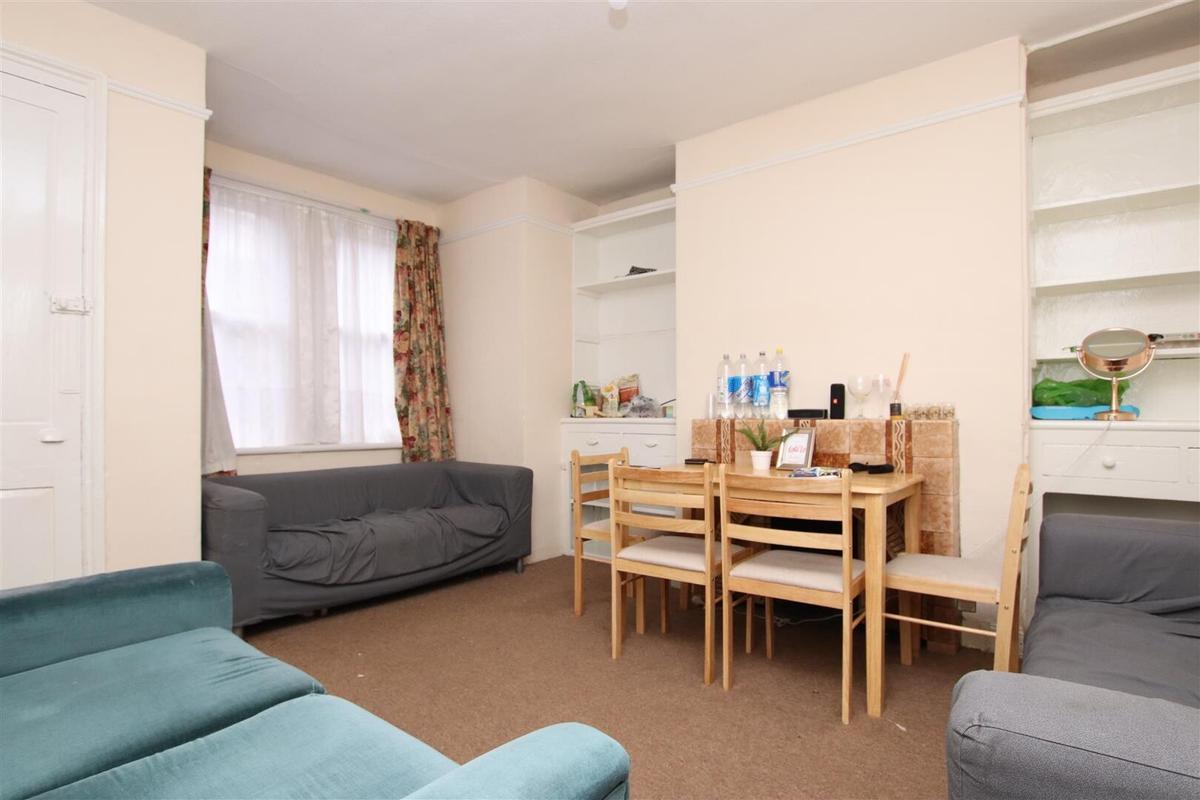 6 bedroom house for rent Newbridge Road, Bath, BA1 3HF UniHomes