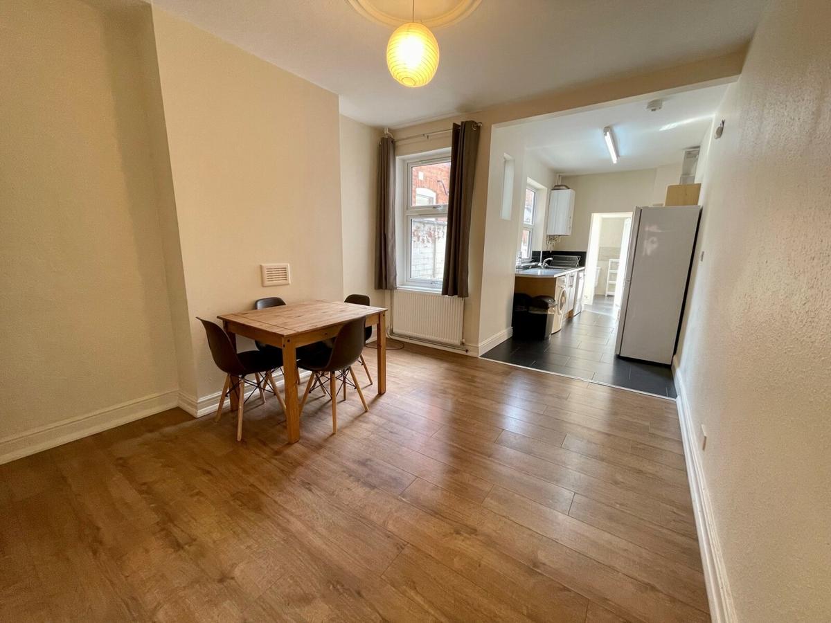 3 bedroom house for rent Herschell Street, Leicester, LE2 1LE UniHomes