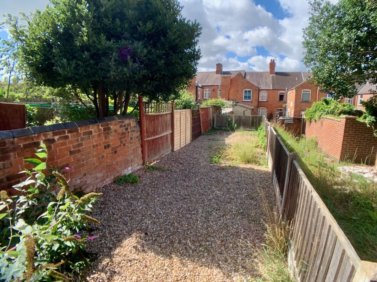 2 bedroom house for rent Leopold Road, Leicester, LE2 1YB UniHomes