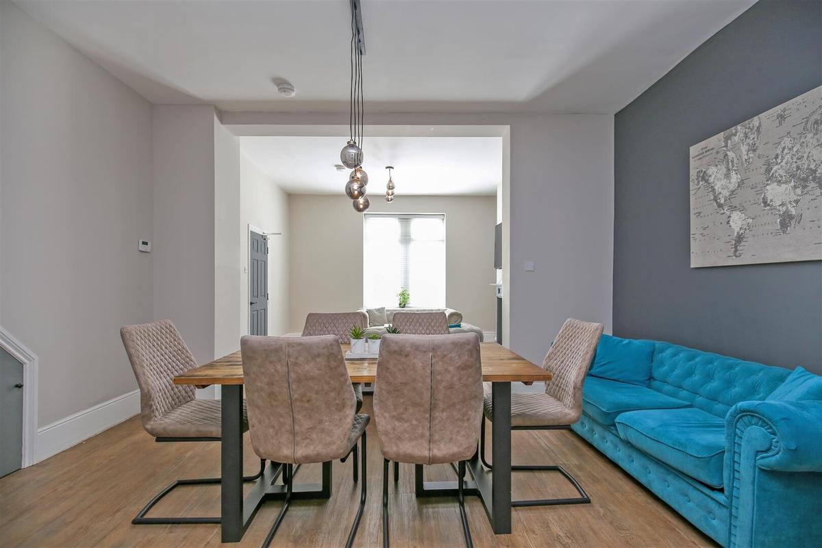 6 bedroom house for rent Clayton Park Square, Newcastle, NE2 4DP UniHomes