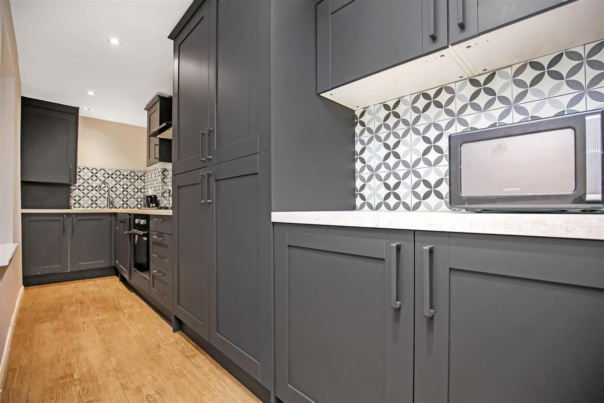 6 bedroom house for rent Clayton Park Square, Newcastle, NE2 4DP UniHomes