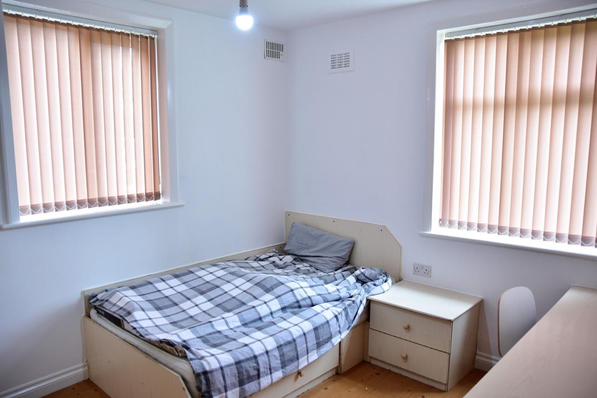 4 bedroom apartment for rent St Chads Drive, Leeds, LS6 3PZ UniHomes