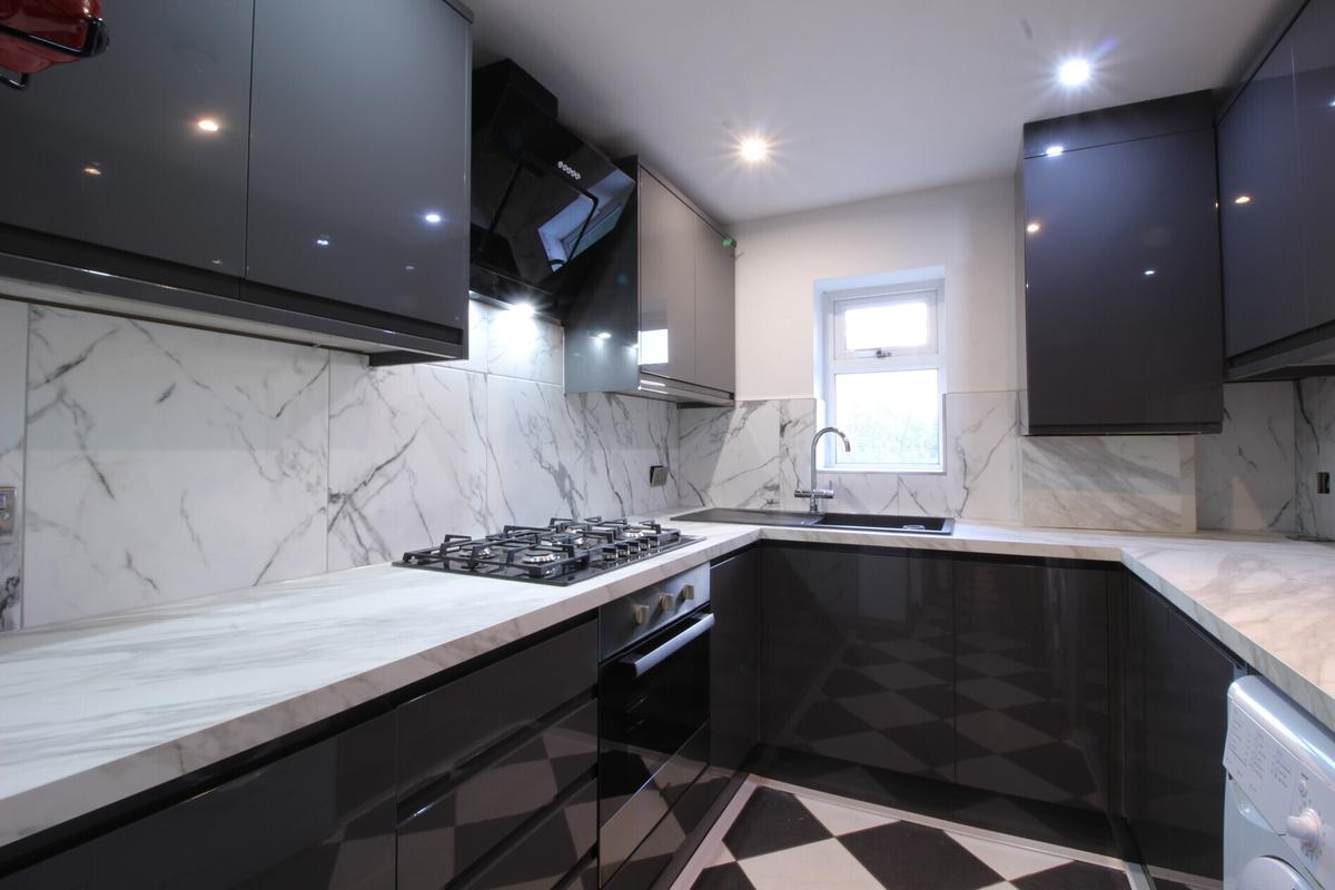 4 bedroom apartment for rent St Chads Drive, Leeds, LS6 3PZ UniHomes