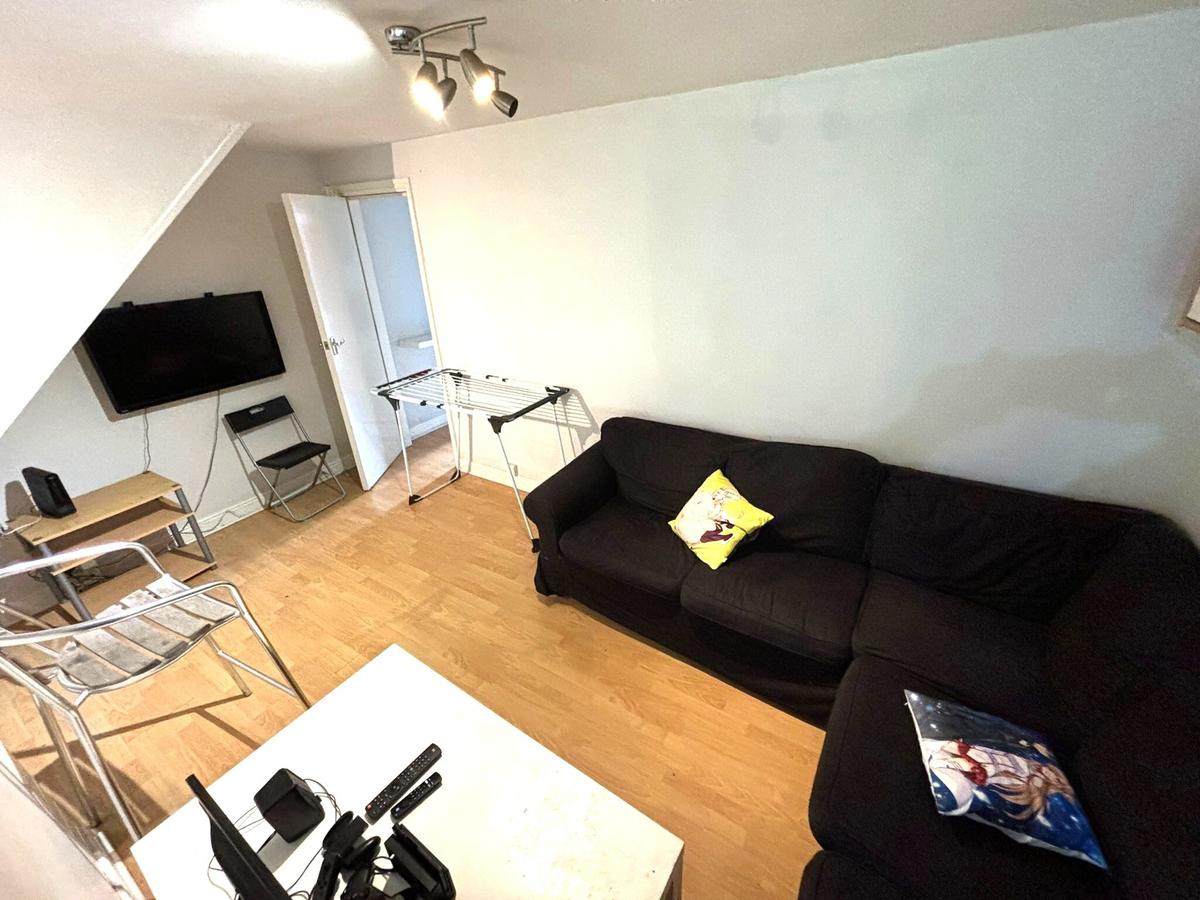 4 bedroom house for rent Hyde Park Close, Leeds, LS6 1SF UniHomes