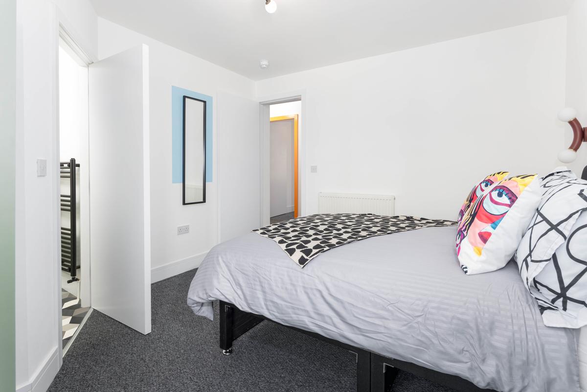 4 bedroom house for rent Aigburth Road, Liverpool, Merseyside Liverpool