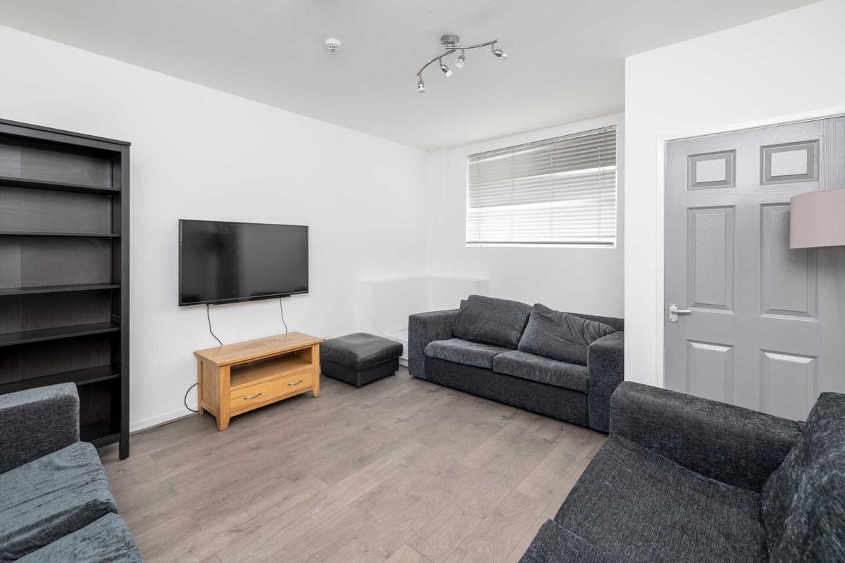 7 bedroom house for rent Smithdown Rd Wavertree, Liverpool, L15 2HD