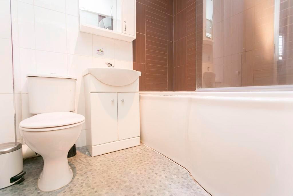 4 bedroom house for rent Gem Place, Leamington Spa, CV32 4RS UniHomes