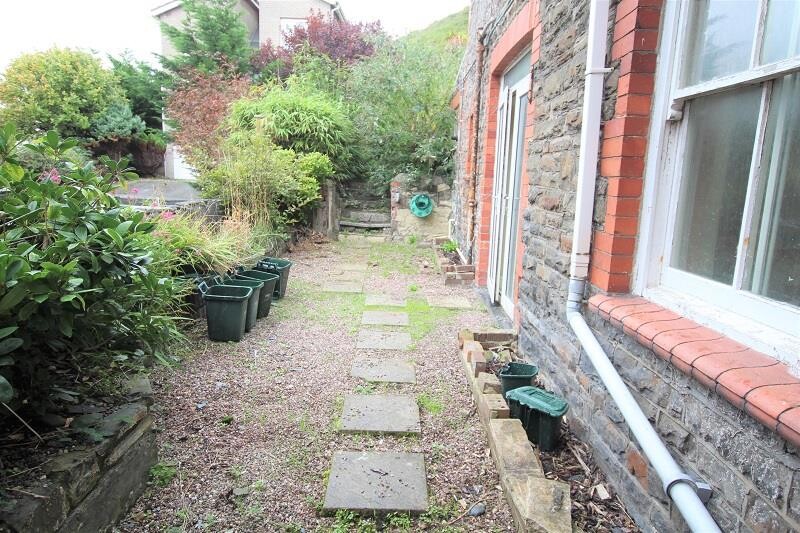 10 bedroom house for rent Queens Avenue, Aberystwyth, SY23 2EG UniHomes