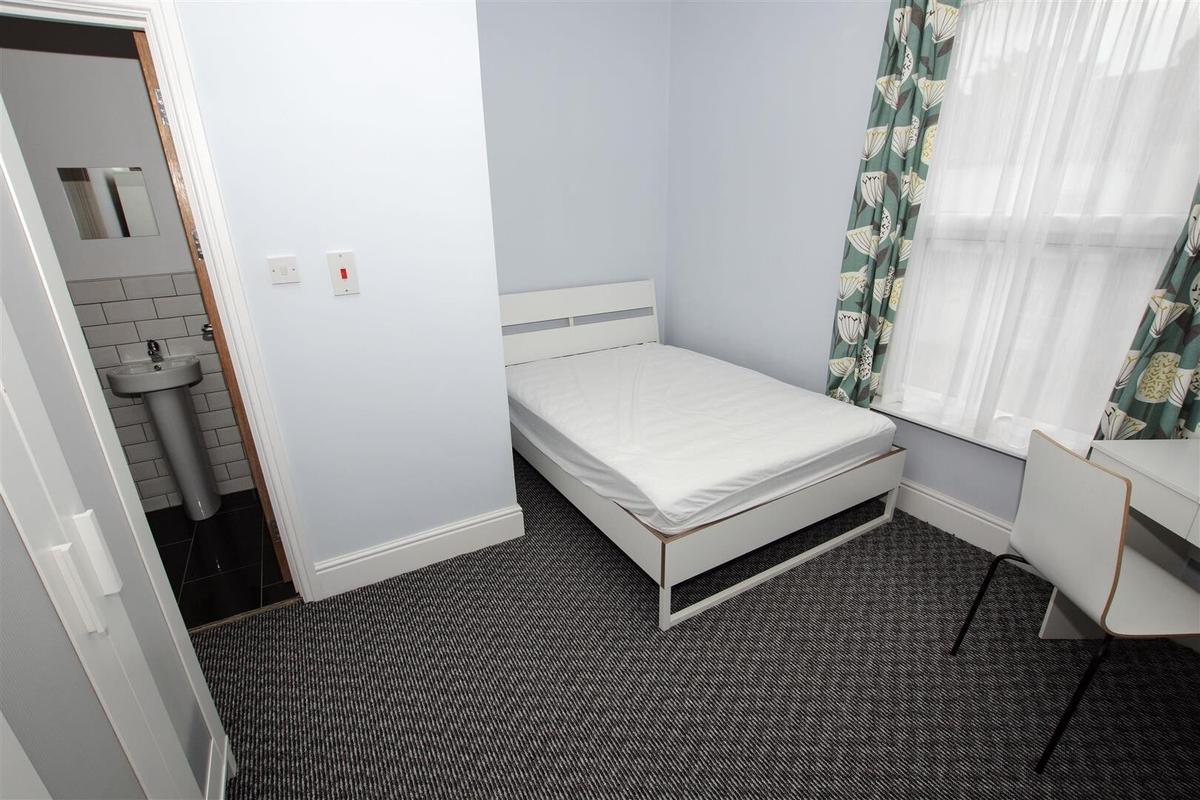 2 bedroom house for rent Winnie Road Birmingham, B29 6JX UniHomes