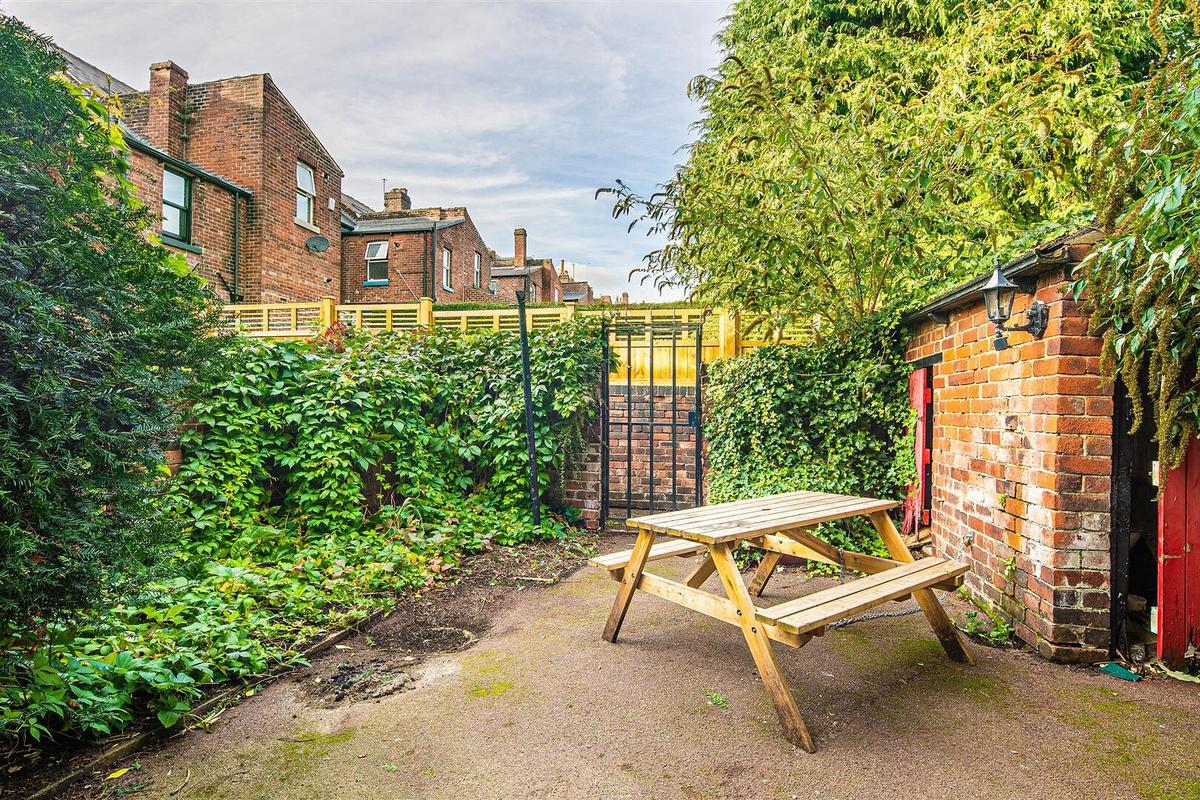 7 bedroom house for rent Ecclesall Road, Sheffield, S11 8PX UniHomes