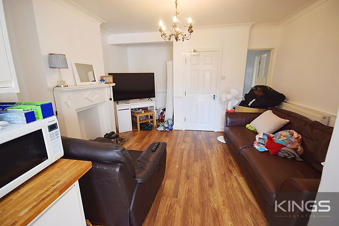 5 bedroom house for rent Weston Road, Surrey, GU2 8AN UniHomes