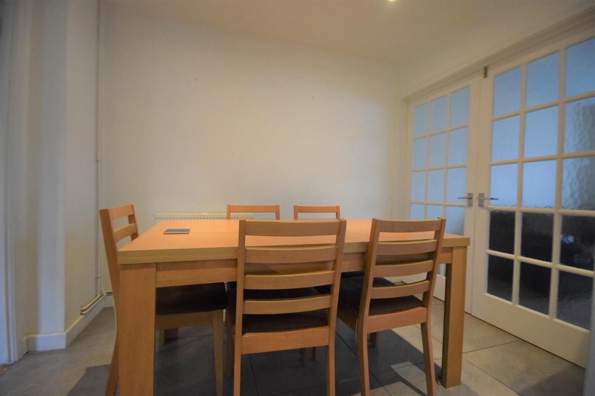 4 bedroom house for rent Blackwell Avenue, Surrey, GU2 8LU UniHomes