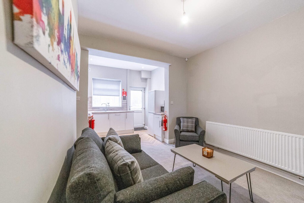 2 bedroom house for rent Foxhall Road Forest Fields, Nottingham, NG7