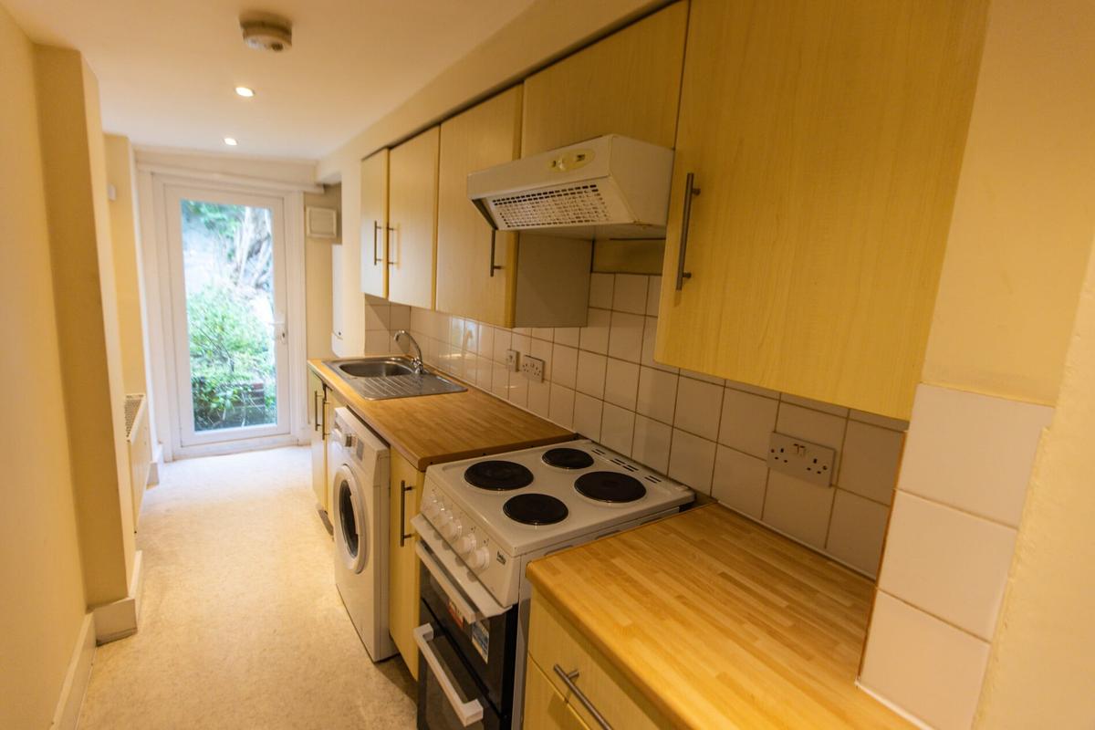 4 bedroom house on Hollingdean Road, Round Hill, Brighton