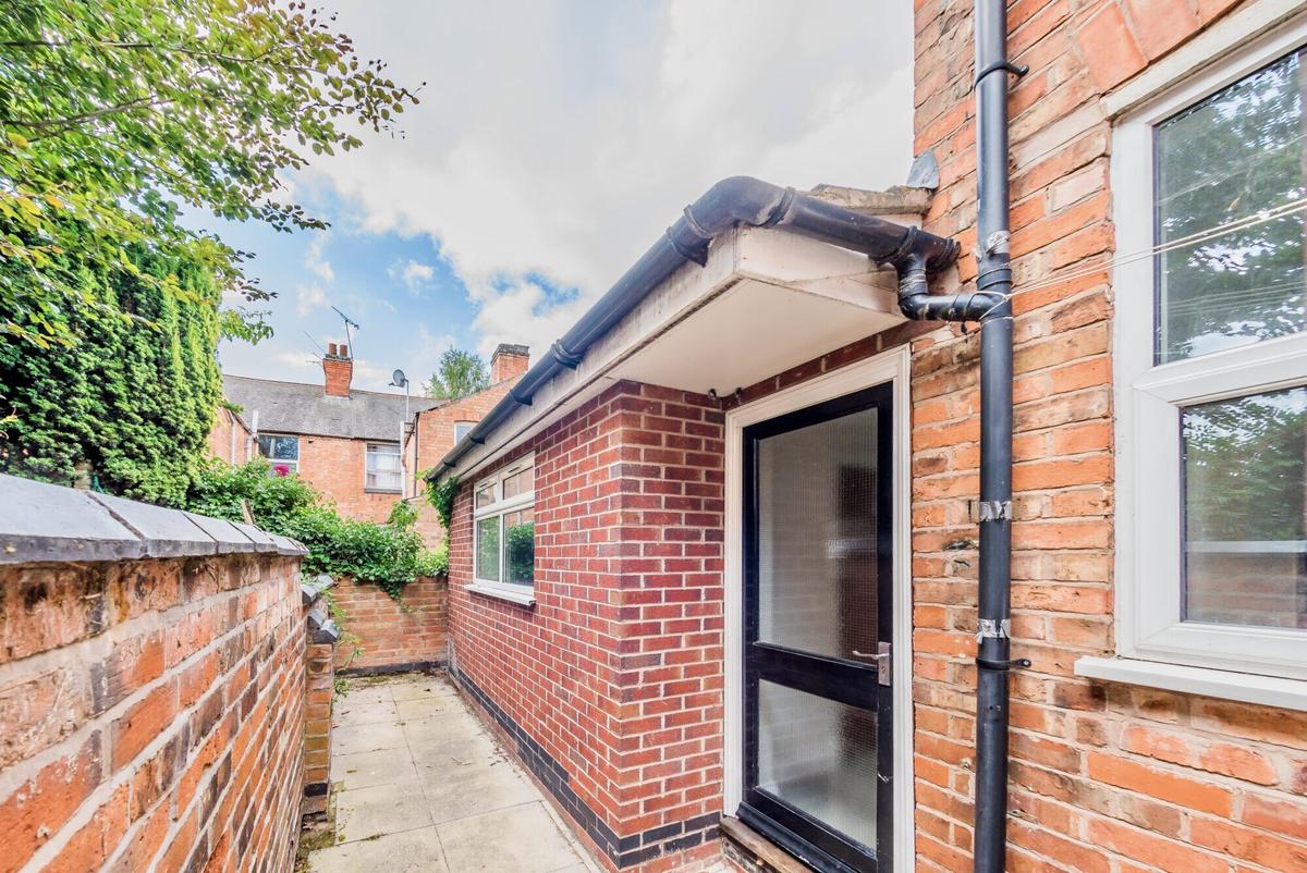 5 bedroom house for rent Barclay Street, Leicester, LE3 0JA UniHomes