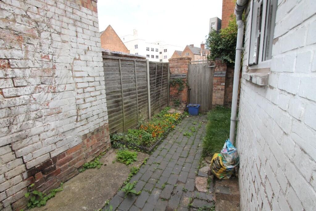 5 bedroom house for rent Rosefield Street, Leamington Spa, CV32 4HE