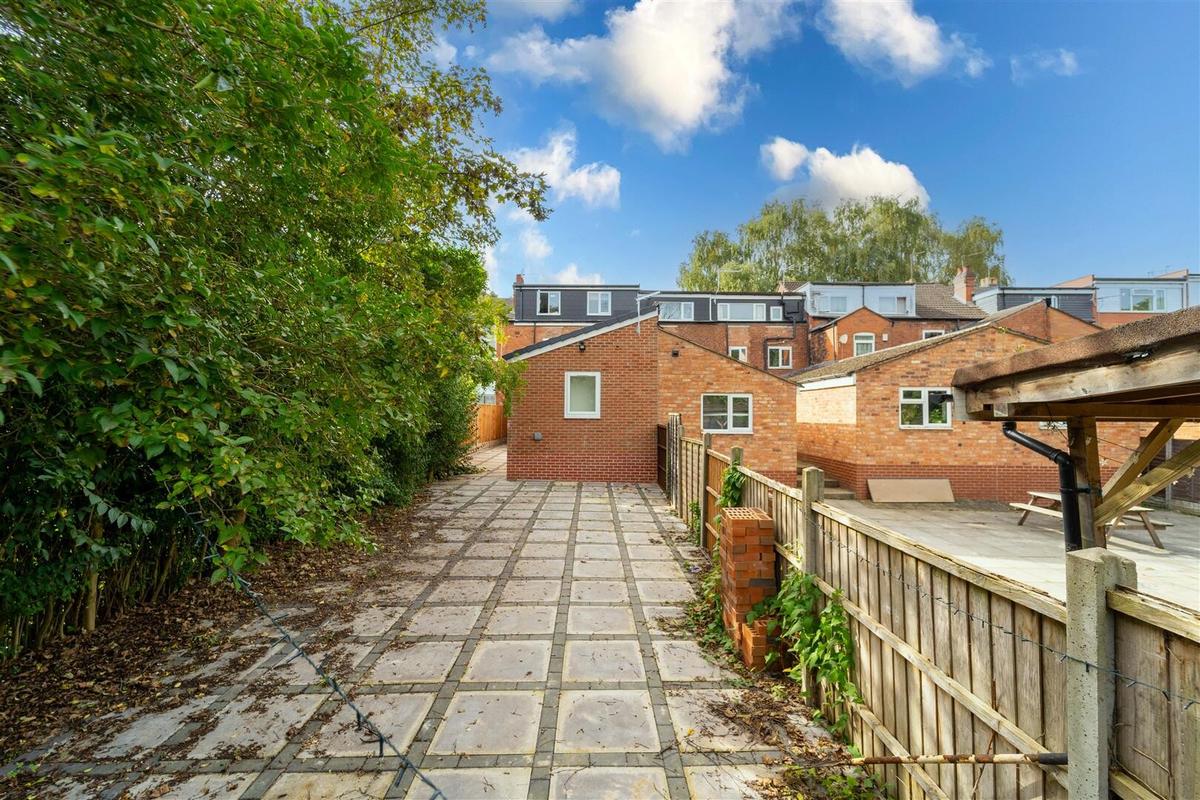 8 bedroom house for rent Dawlish Road, Birmingham, B29 7AH UniHomes