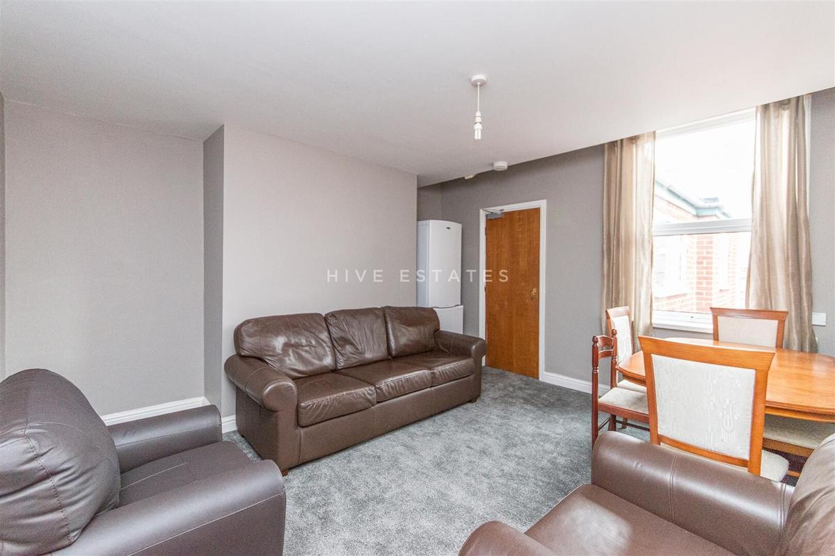 5 bedroom apartment for rent Kelvin Grove, Newcastle, NE2 1RL UniHomes