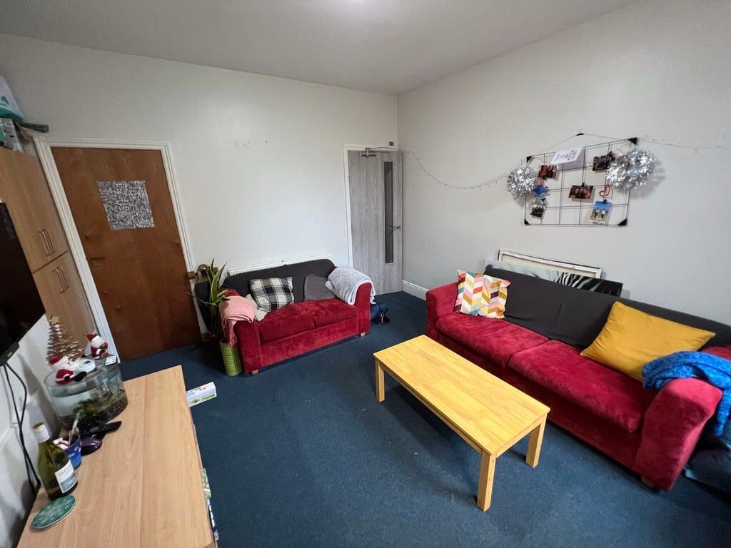 4 bedroom house for rent Rosa Road, Sheffield, S10 1LZ UniHomes