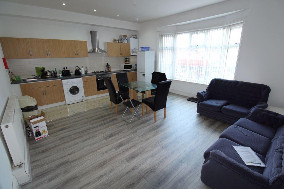 4 bedroom apartment for rent Portswood Road, Southampton, SO17 2NF