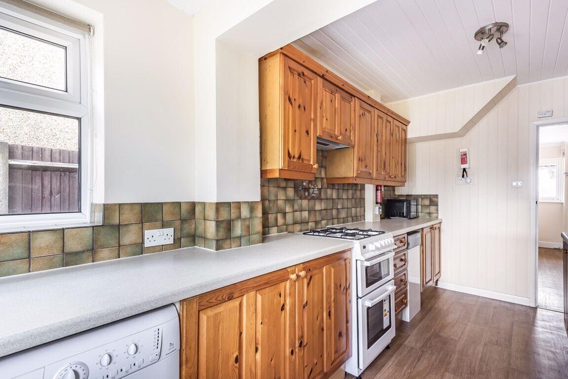 4 bedroom house for rent Worplesdon Road, Surrey, GU2 9RS UniHomes