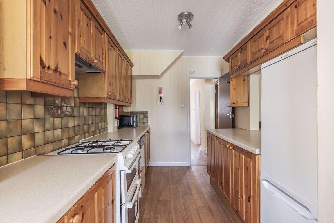 4 bedroom house for rent Worplesdon Road, Surrey, GU2 9RS UniHomes