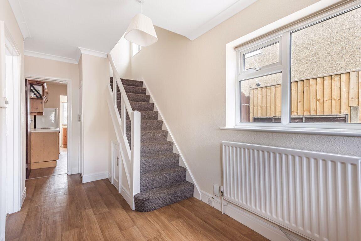 4 bedroom house for rent Worplesdon Road, Surrey, GU2 9RS UniHomes