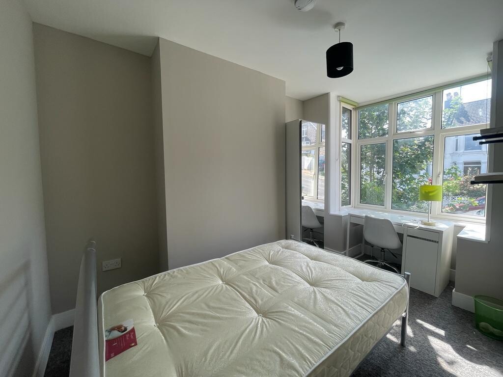 3 bedroom apartment for rent Princes Road, Brighton, BN2 3RH UniHomes
