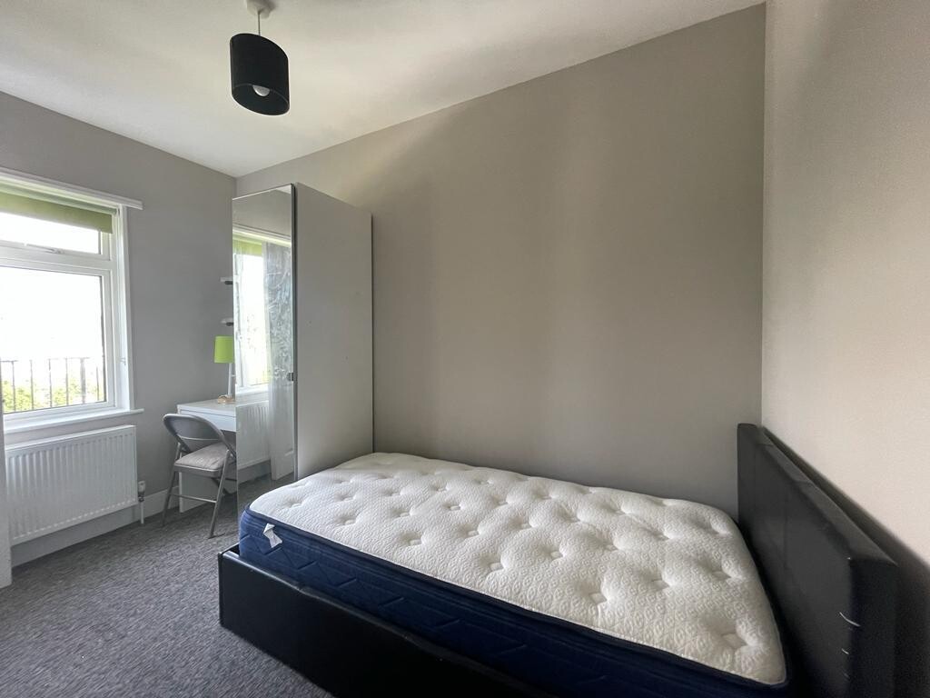 3 bedroom apartment for rent Princes Road, Brighton, BN2 3RH UniHomes