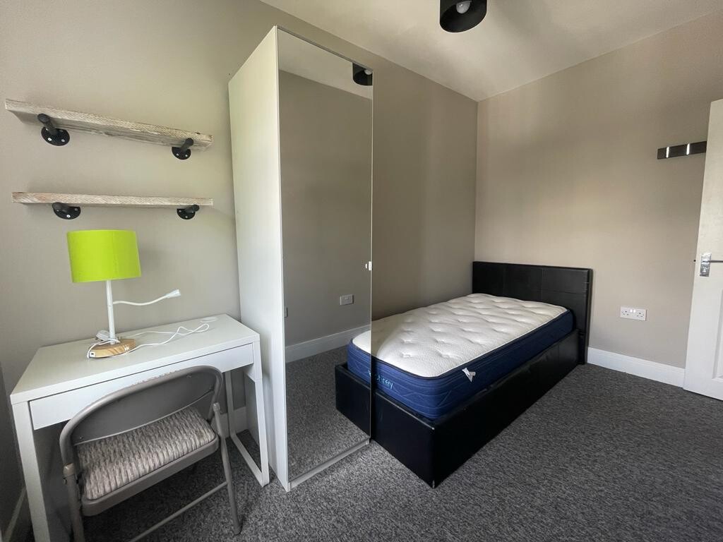 3 bedroom apartment for rent Princes Road, Brighton, BN2 3RH UniHomes