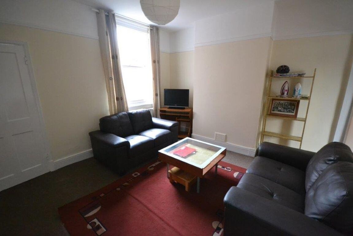 4 bedroom house for rent Avenue Road Extension, Leicester, LE2 3EH