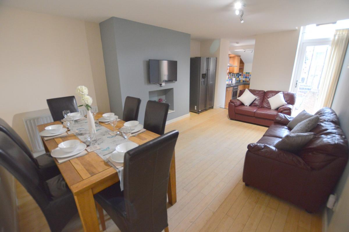 6 bedroom house on Hotspur Street, Sandyford, Newcastle