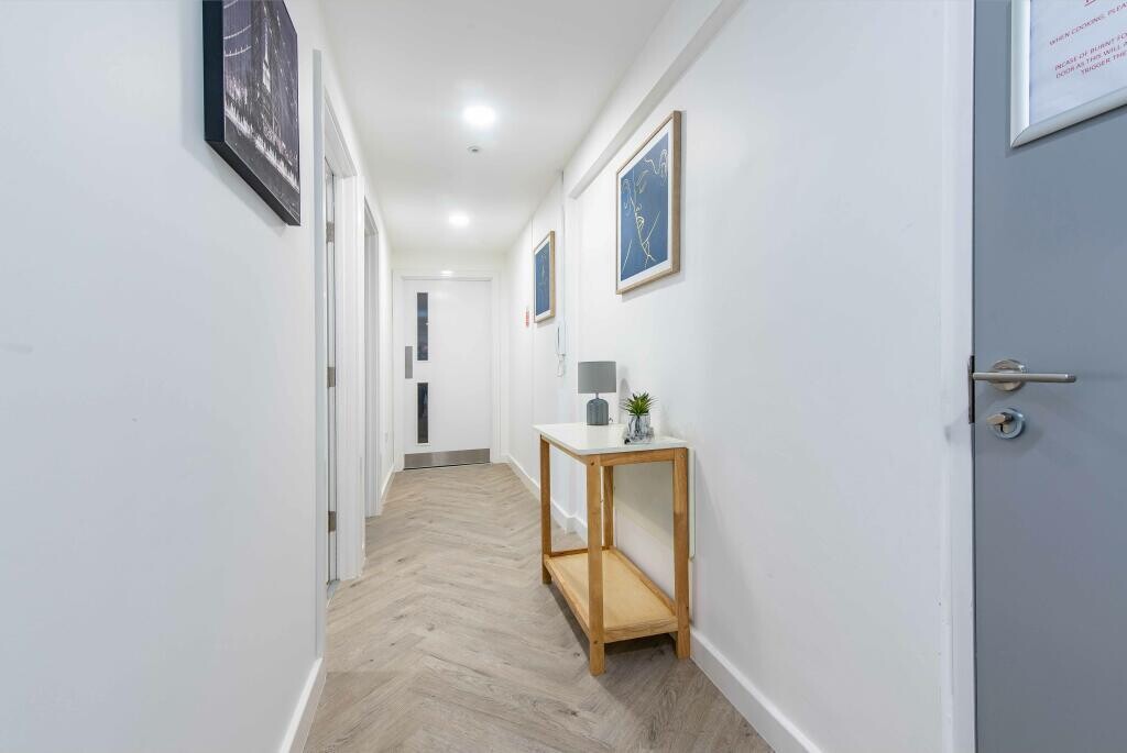 5 bedroom apartment for rent 5 Bed Cluster) Broadgate, Beeston