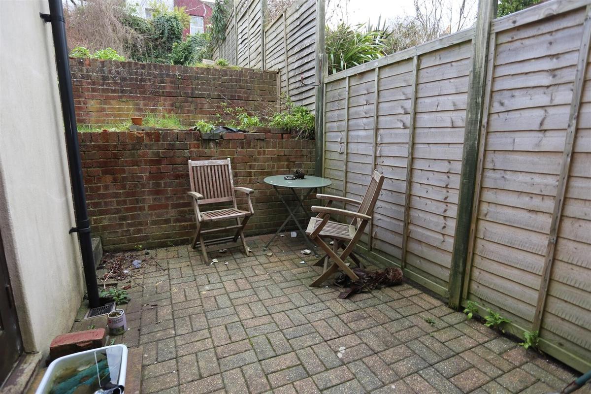 3 bedroom house for rent Princes Road, Brighton, BN2 3RH UniHomes