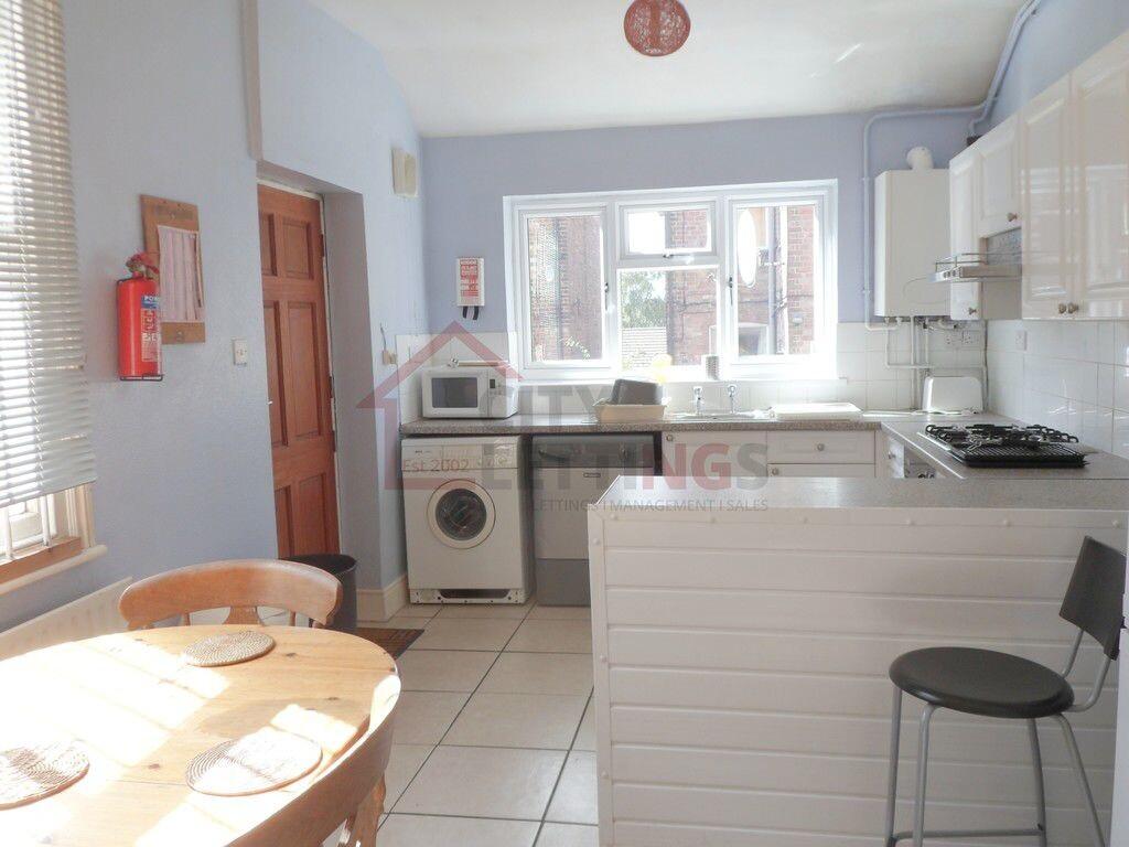 5 bedroom house for rent Burford Road, Nottingham, NG7 6BA UniHomes