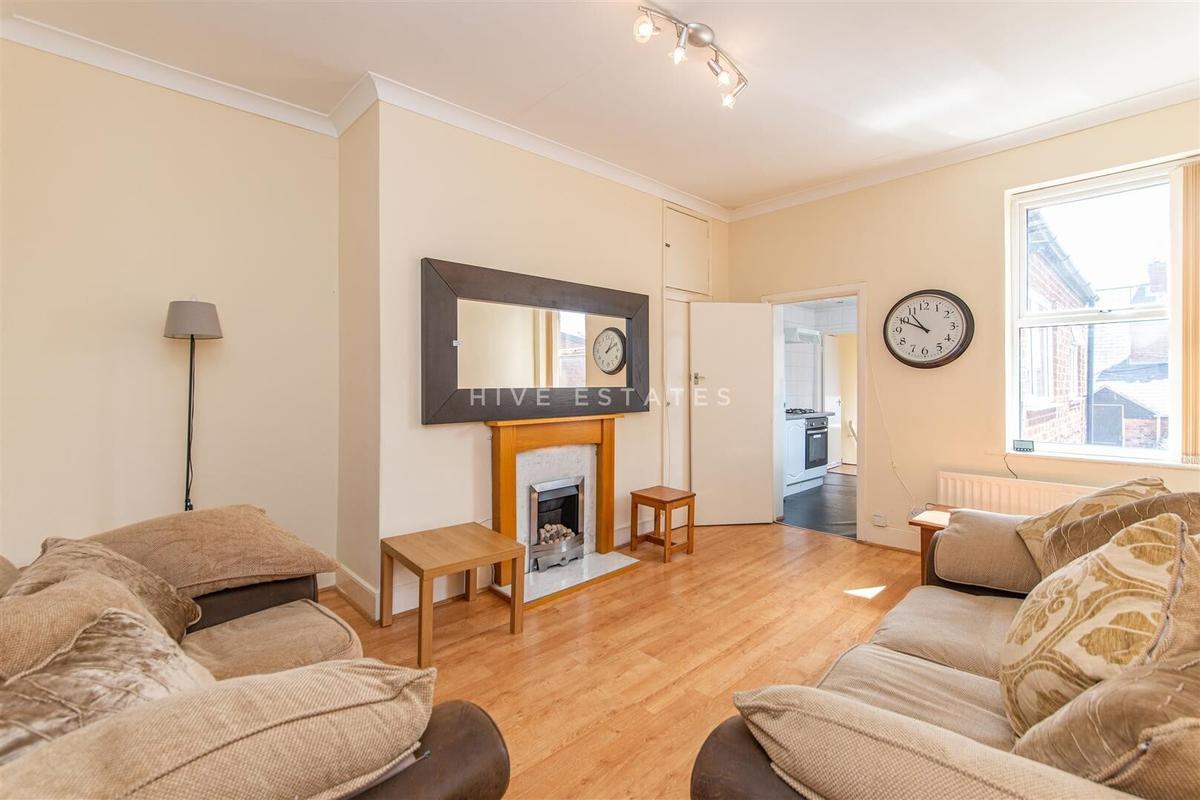 3 bedroom apartment for rent Doncaster Road, Newcastle, NE2 1RB UniHomes