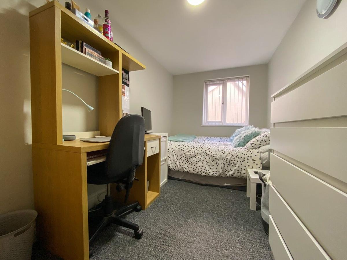 6 bedroom apartment for rent Rhymney Terrace, Cardiff, CF24 4DE UniHomes