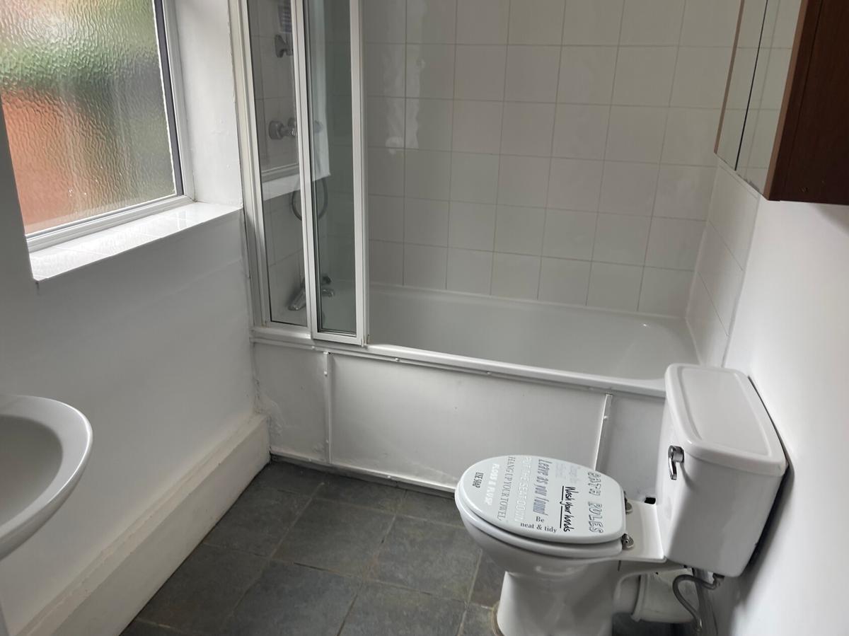 4 bedroom house for rent Eastleigh Road, Leicester, LE3 0DB UniHomes